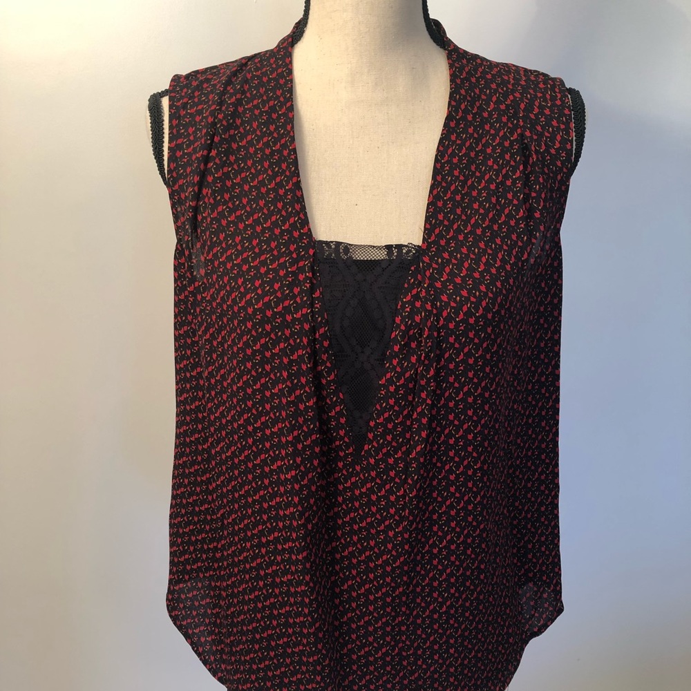 NWT Daniel Rainn-Red & Black Leaf Sleeveless Top - Picture 1 of 7